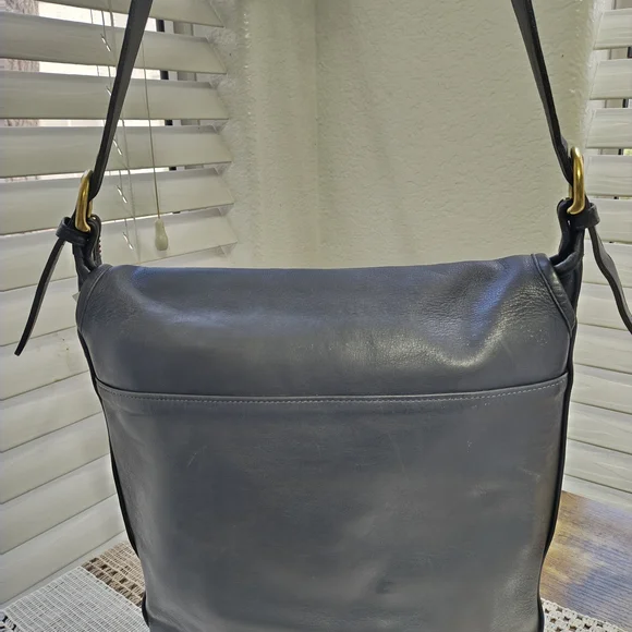 Vintage Coach Black Leather Bag - infinityhomeware.co.za